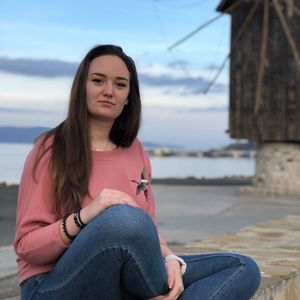 Meet your Posher, Iva